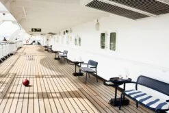 Fatboy Brick Table -Zwembad Spul Winkel 06 FATBOY Bankski Dark Ocean Moodpicture SS Rotterdam 1 scaled 1