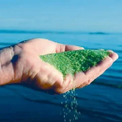 AFM Filterglas (Activate Filter Media) -Zwembad Spul Winkel AFM filterglass in handpalm