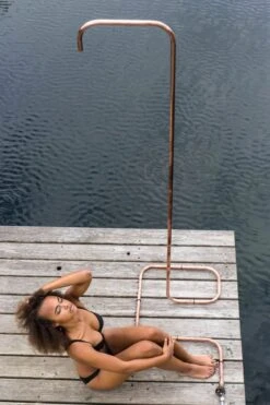 AQT Outdoor Shower 16 AQT Outdoor Shower -Zwembad Spul Winkel AQT Outdoor Shower 5