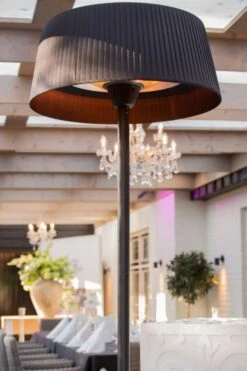 Bright Artix Staande Straler 2100 -Zwembad Spul Winkel Bright Artix Compact staande straler 2100 BLACK 03