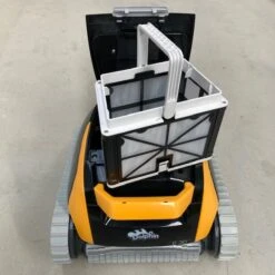 Dolphin E20 Zwembadrobot 15 Dolphin E20 Zwembadrobot -Zwembad Spul Winkel Dolphin E20 filtermand 02