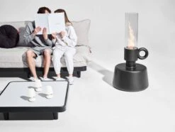 Fatboy Flamtastique 16 Fatboy Flamtastique -Zwembad Spul Winkel FATBOY Flamtastique anthracitePaletti Moodpicture 02 Day 01 04683 scaled 1