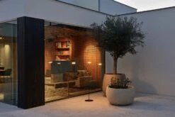 Mirai Tree Sfeerlamp -Zwembad Spul Winkel Mirai Tree sfeerlamp terras by night