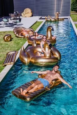 Sunvibes Gold Matras -Zwembad Spul Winkel SUNVIBES GOLD SITUATION 6 2019