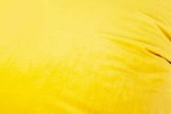 Velvet Zitzak 23 Velvet Zitzak -Zwembad Spul Winkel Velvet zitzak geel 02 scaled 1