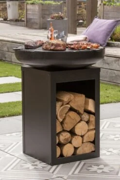 Vuurschaal Plaatgril BBQ Met Houtopslag 02 6 Vuurschaal Plaatgril BBQ Met Houtopslag 02 -Zwembad Spul Winkel Vuurschaal plaatgril BBQ met houtopslag 03