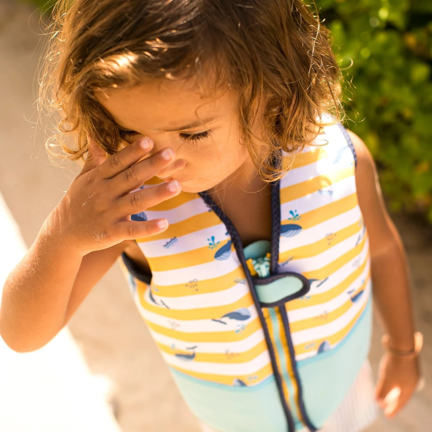 SWIM ESSENTIALS Zwemvest Met Walvissen 18 – 30kg 2 SWIM ESSENTIALS Zwemvest Met Walvissen 18 – 30kg - Afbeelding 2