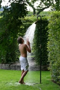 Fieldshower -Zwembad Spul Winkel fieldshowr2 800x600 1