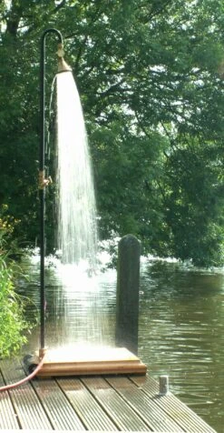 Show’r 12 Show’r -Zwembad Spul Winkel shower2 scaled scaled 1